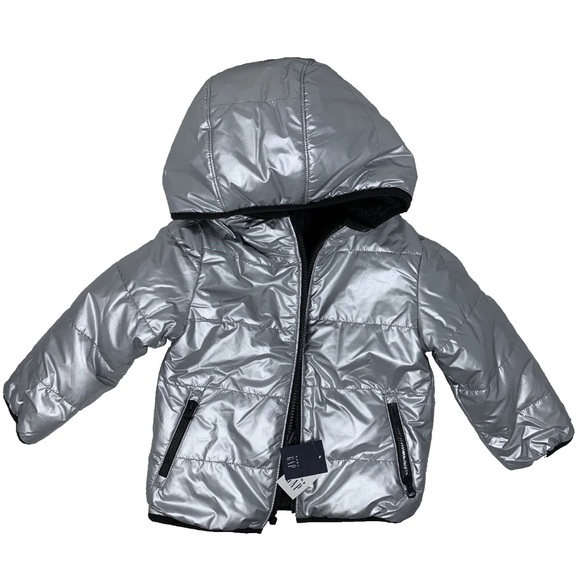 NWT 2T Gap reversible metallic Sherpa silver/grey winter coat - Picture 8 of 10